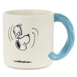 New Products -Hallmark Store Peanuts Linus and Snoopy Dimensional Blanket Mug 1PAJ2159 02